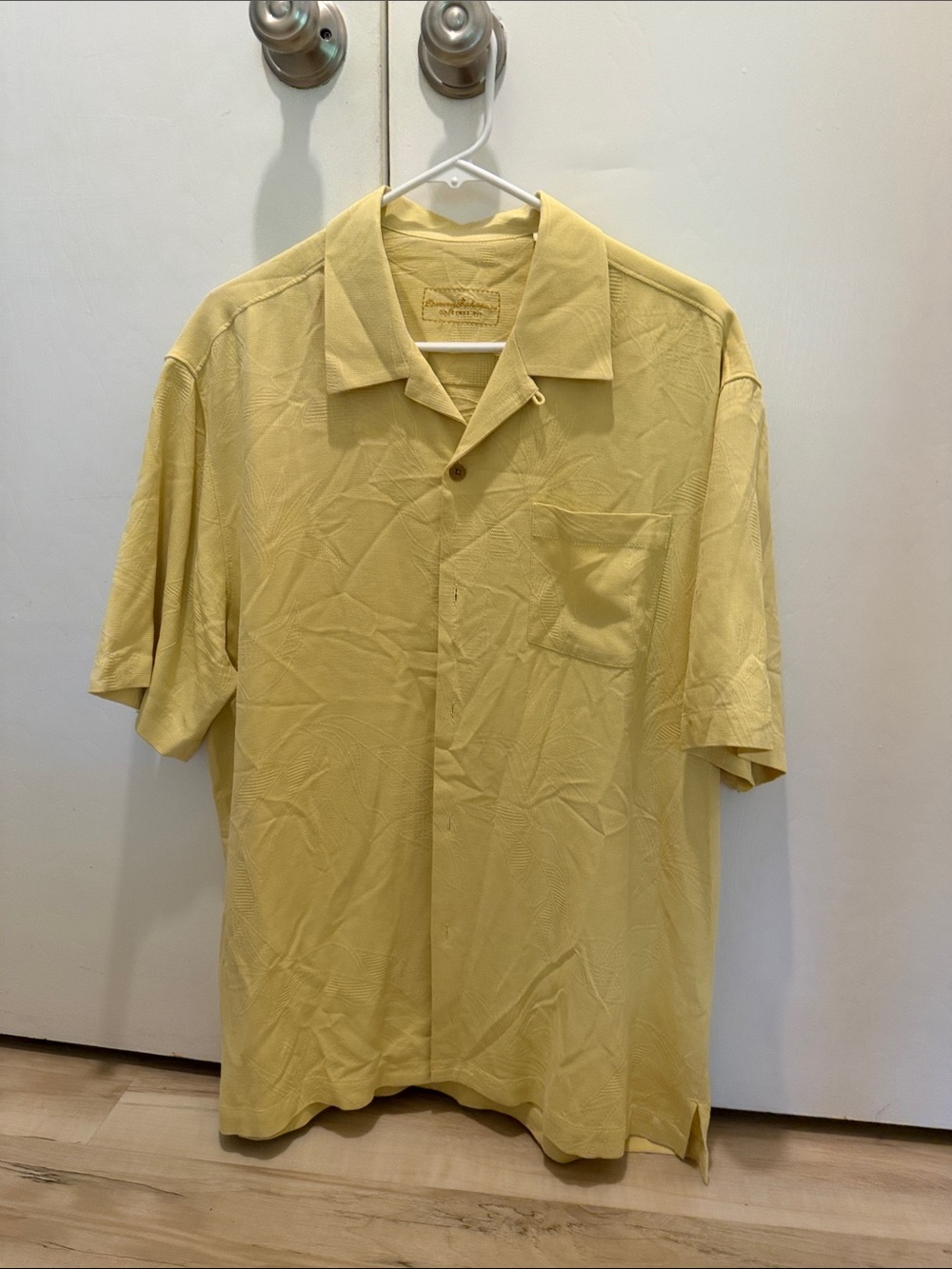 Tommy Bahama Men's Short-Sleeve Button-Down Shirt in Pale Yellow